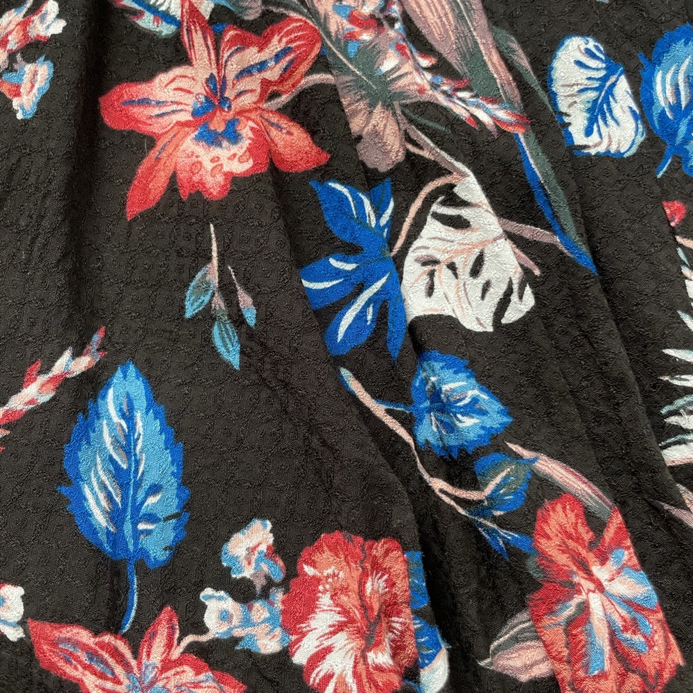 Black Cold Shoulder Top by Lush - Picture 4 of 4